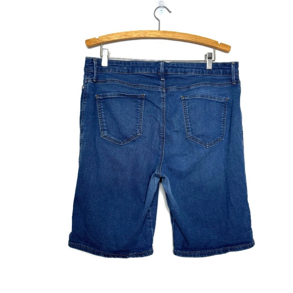 Gloria Vanderbilt Mid Rise Bermuda Denim Jeans Women’s Size 16 - Picture 2 of 9